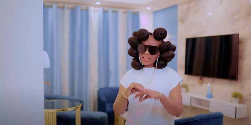 RDC. Instant détente avec Java Cristal Gaga dans « SANS TOI » (clip officiel )