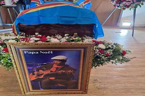 Hommage parisien à Antoine Nedule Montswet dit Papa Noël
