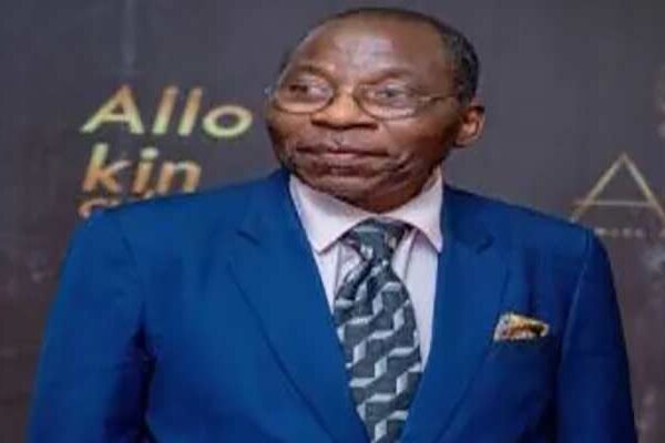 RDC : hommage au journaliste-écrivain Manda Tchebwa pour sa contribution vouée à la Rumba