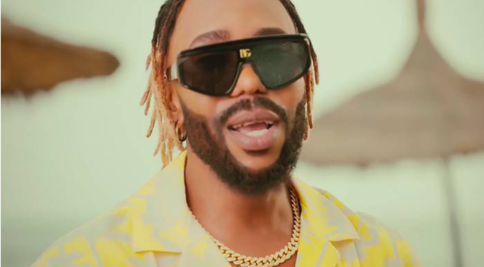 Congo. Instant détente avec B-One Shakazulu dans « Ba Tia To Lia » (Clip Officiel)