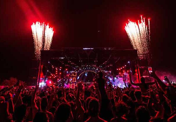 Réussir son premier concert : transformer une première scène en véritable carte de visite