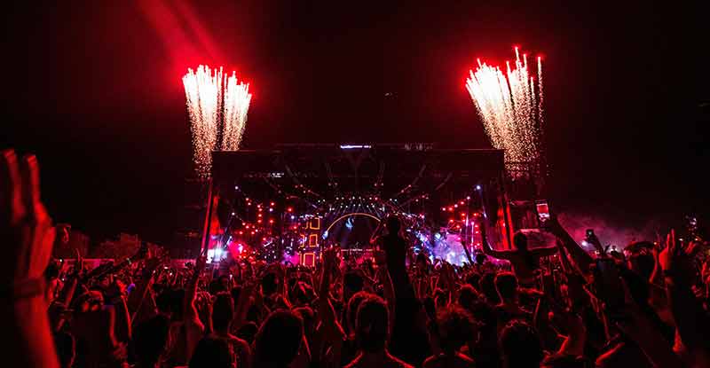 Réussir son premier concert : transformer une première scène en véritable carte de visite