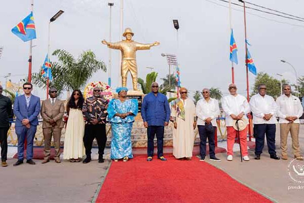 RDC. 10ème anniversaire de la disparition de Papa Wemba : Félix Tshisekedi a rendu hommage à l&rsquo;icône de la rumba congolaise
