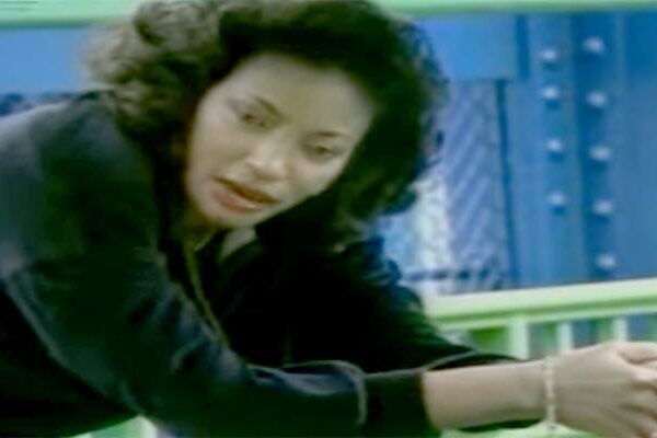 OMINGA : l’histoire d’un succès façonné par plusieurs voix, plusieurs mains… mais une seule vision